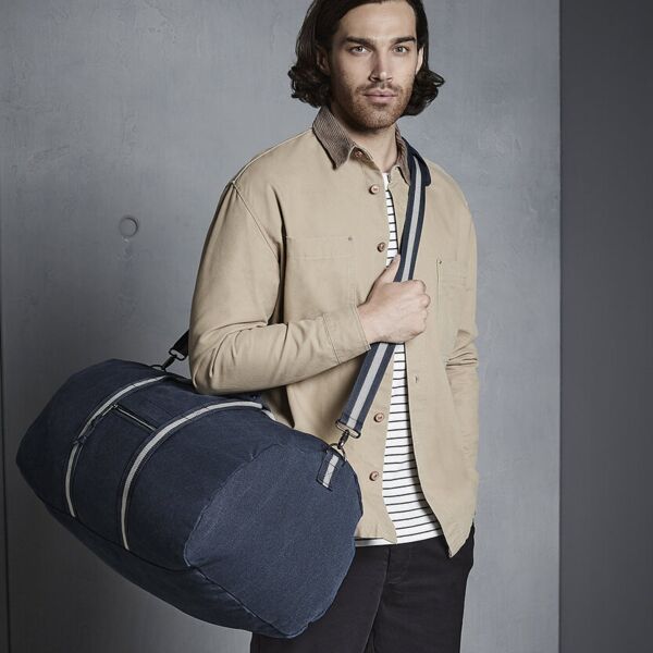 Vintage canvas holdall Thumbnail